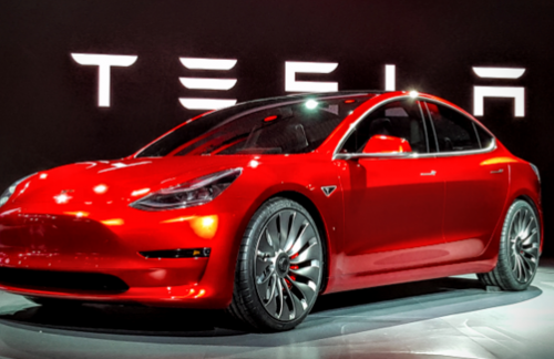 Tesla смогла найти миллиард долларов для запуска Model 3