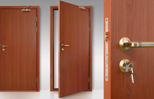 Входная дверь: металлическая, деревянная или бронированная?
