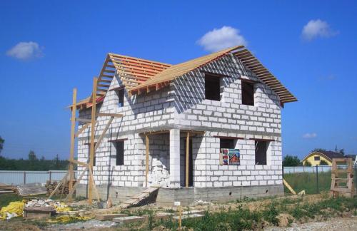 Преимущества строительства домов из газобетона