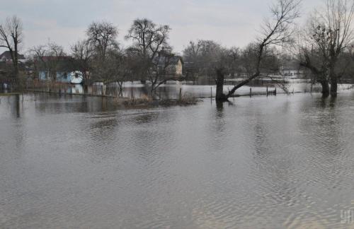 Синоптики предупреждают о повышении уровня воды на водоемах Украины