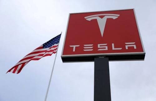 Экс-сотрудник Tesla заплатит автопроизводителю 400 тысяч долларов за раскрытие коммерческих секретов