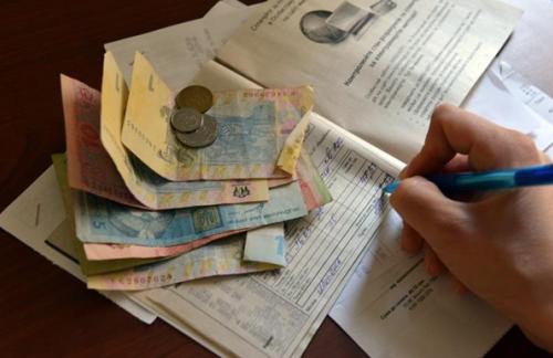 Украинцы накапливают долги за коммуналку
