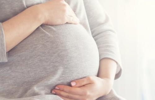 Курение во время беременности провоцирует развитие ДЦП у ребенка