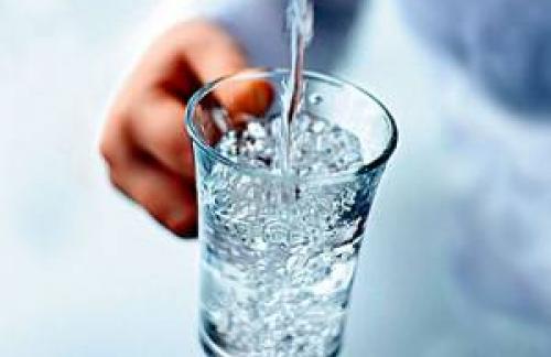 Пить слишком много воды вредно?