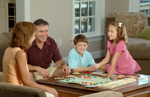 Настольные игры для всей семьи – проводите досуг вместе с детьми